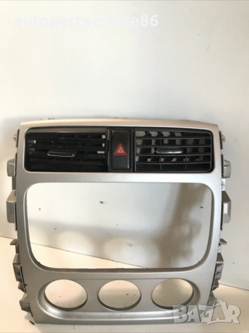 Централна конзола с въздуховоди за Suzuki Liana 1.4 Ddis (2004) 73821-59J2