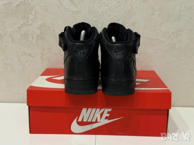 Кецове Nike Air Force 1 Black | 44 номер, снимка 5 - Маратонки - 52674942