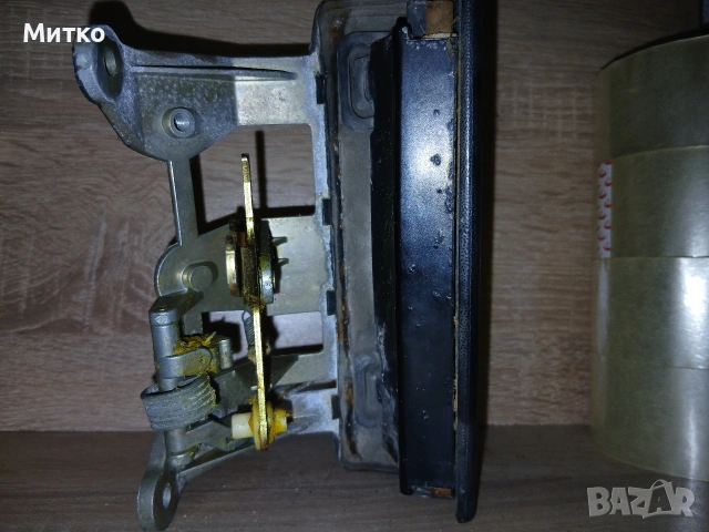 Дръжка за багажника за Audi 80 B4 Avant. , снимка 3 - Части - 54073810