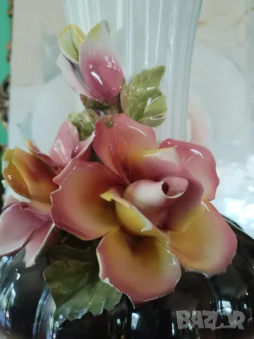 Голяма, много красива  ваза Bassano- Italy с 3D Декорация . Намалена , снимка 4 - Вази - 49010615