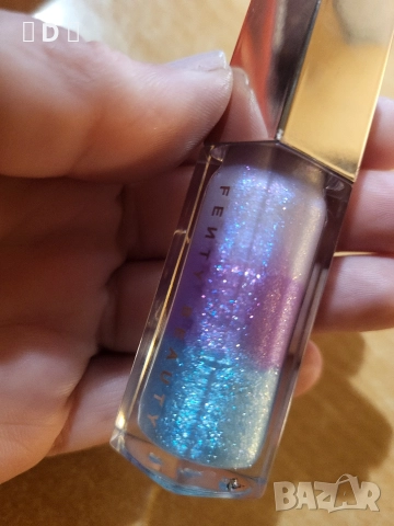 Fenty Beauty новият блестящ  гланц, снимка 3 - Декоративна козметика - 52970173