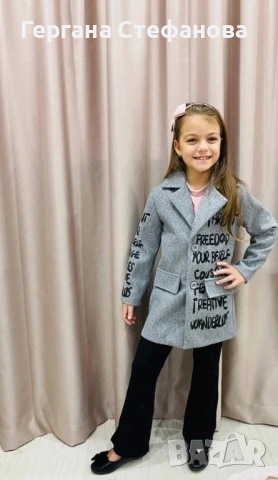Детски пролетни палтенца  Черно 3/4,9/10г  Бежово 3/4,5/6,9/10,11/12г  Сиво 3/4,5/6г  Цена 15€, снимка 2 - Детски якета и елеци - 53995055