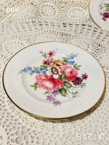 порцеланова чиния за стена , снимка 2 - Декорация за дома - 51067450