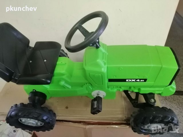Трактор с педали детска играчка, снимка 2 - Коли, камиони, мотори, писти - 38133713