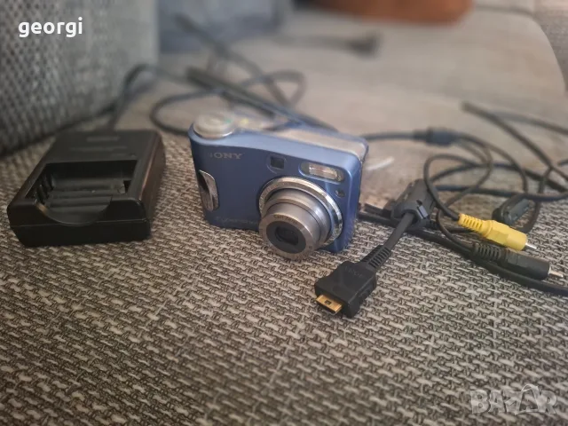 фотоапарат Sony DSC-S90, снимка 2 - Фотоапарати - 55708324