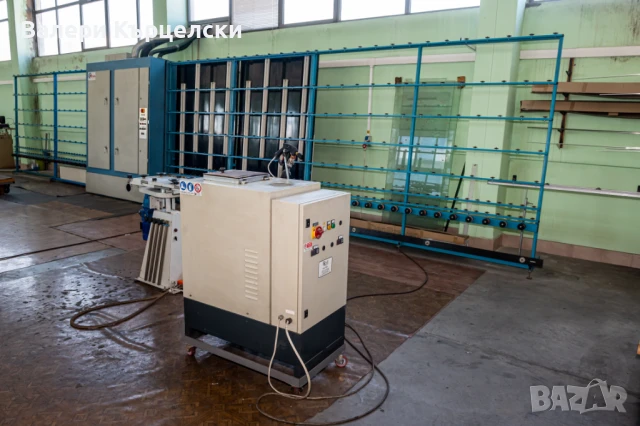 Машина за заливане на стъклопакети. Хот мелт екструдер