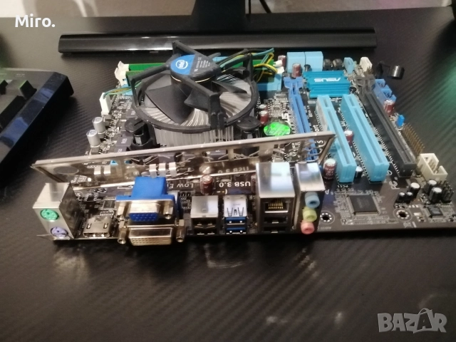 Дънна платка ASUS P8B75-M LE, снимка 3 - Дънни платки - 52926135