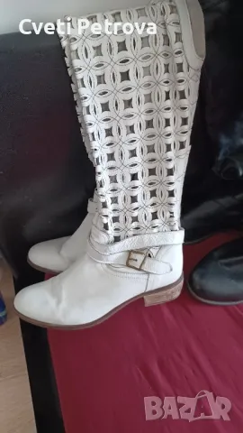 страхотни дамски ботуши черни,червени и бели  номер 39-40 дължина на стелката 25см-25.5см, снимка 2 - Дамски ботуши - 48024368