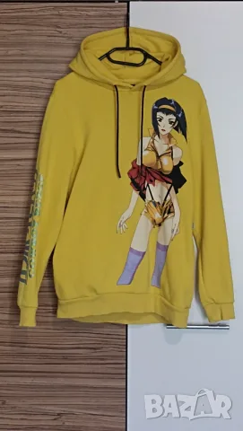 Продавам мъжки hoodie-та и блузи Bershka x Cowboy Bebop, Paramount, PlayStation и Housebrand