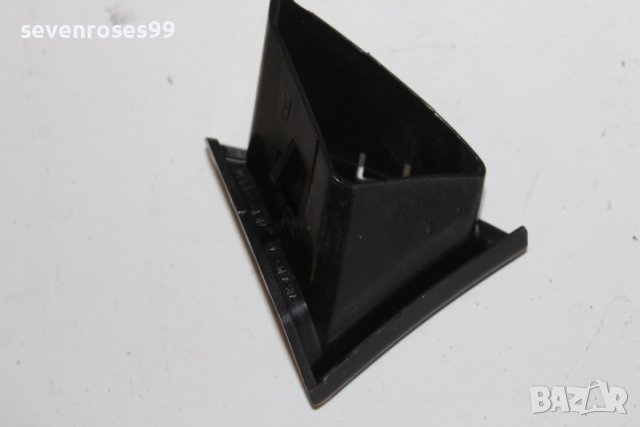 Духалка дясна горна част табло Форд Фокус 1 1.8tdci 90 Ford Focus 2000 хечбек, снимка 3 - Части - 42548594