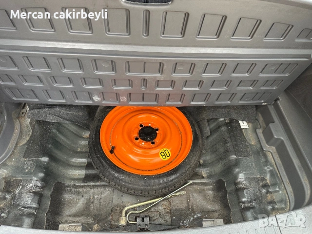 Daihatsu YRV 1.3 , снимка 8 - Автомобили и джипове - 54034266