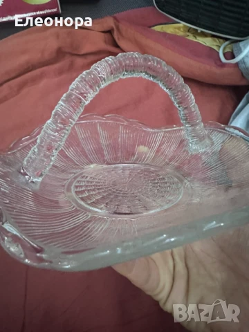 красива кристална фруктиерна чиния-кошничка