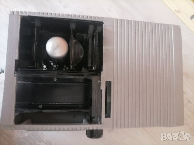 Проектор BRAUN NOUNBERG  , снимка 6 - Плейъри, домашно кино, прожектори - 38301440