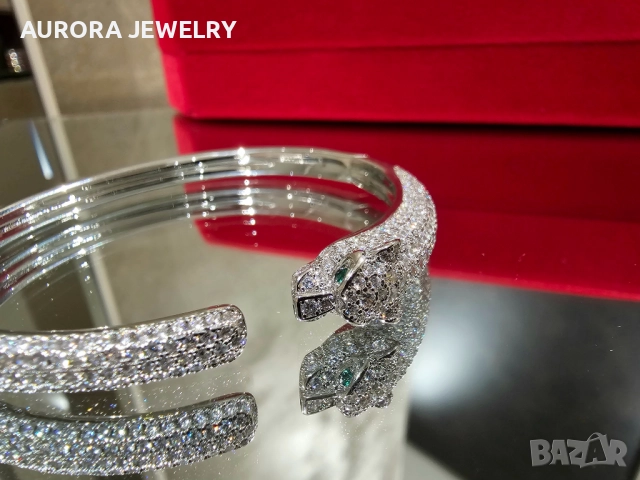 CARTIER Panthere de Cartier White Gold Diamonds Дамска Гривна, снимка 4 - Гривни - 52905115