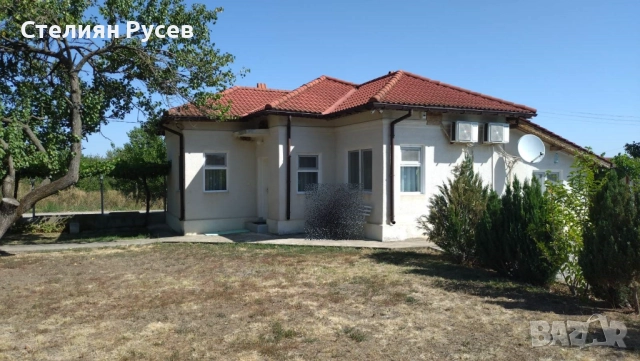 къща с басейн  / вила в с. Поляна / обл. Силистра - цена 130 000 ЕВРО с всичко цялото обзавеждане со, снимка 4 - Къщи - 51570519