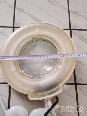 Козметична лампа с лупа. , снимка 3 - Настолни лампи - 51119324