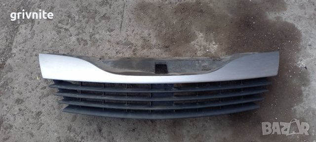 Решетка Renault Laguna II
