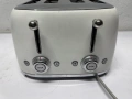 Тостер -Smeg 2100 W , снимка 2