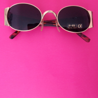 Слънчеви очила , снимка 1 - Слънчеви и диоптрични очила - 36538303