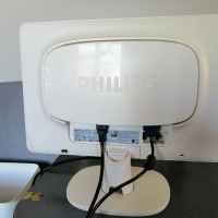 Монитор PHILIPS 19', снимка 5 - Монитори - 36452309