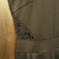 Къс панталон с горна част с гол гръб- официално елегантен сексапилен черно трико с дантелен елемент, снимка 3 - Къси панталони и бермуди - 37247152