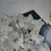 Друза планински кристал, кварц, пирит,галенит, снимка 2 - Други ценни предмети - 44659771