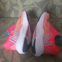 Дамски маратонки New Balance , снимка 4 - Маратонки - 44512888