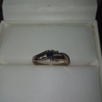 Фирмен златен пръстен с диаманти и сапфир, снимка 2 - Пръстени - 37823739