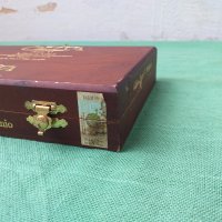 Луксозна кутия за пури, снимка 5 - Други ценни предмети - 30376265