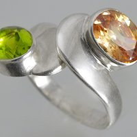 Сребърен пръстен с многоцветни кристали Сваровски, снимка 2 - Пръстени - 31463212