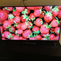 Телевизор Panasonic 40"/102CM LED SMART Wi-Fi 4K UHD 3840 x 2160 pixels TX-40CXW704, снимка 2 - Телевизори - 44749410