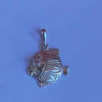 Сребърна висулка Рибка, снимка 1 - Колиета, медальони, синджири - 42861761