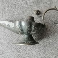 Стара бронзова ислямска маслена лампа 18 - 19 век. , снимка 1 - Антикварни и старинни предмети - 32065067