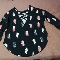 Нова блуза с листенца и интересен гръб , снимка 3 - Блузи с дълъг ръкав и пуловери - 39151513