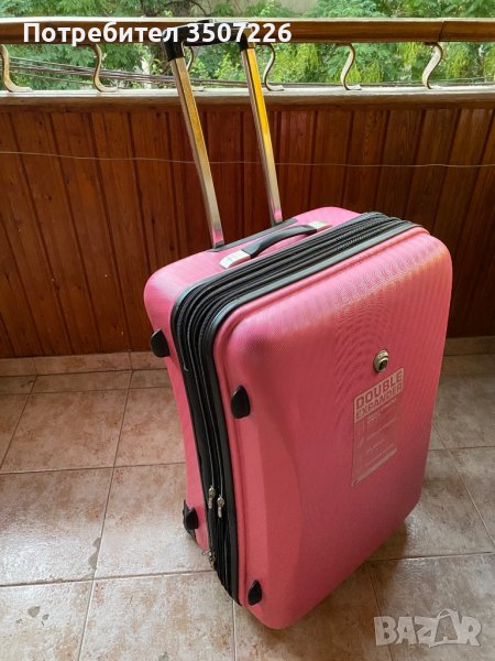 Розов куфар двойно разпъване много лек 5.3 кг перфектно състояние, снимка 1