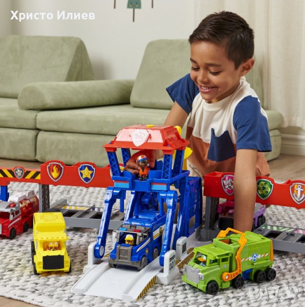 Paw Patrol - Голям Гараж за камиони Пес Патрул Паркинг с Кола Чейс 91 см Оригинален Spin Master, снимка 1