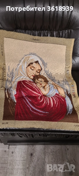 гоблен мадона с младенеца 67/50, снимка 1