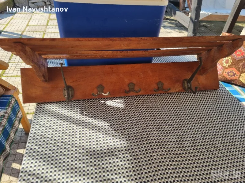 Дървена закачалка с лавица за шапки , снимка 1