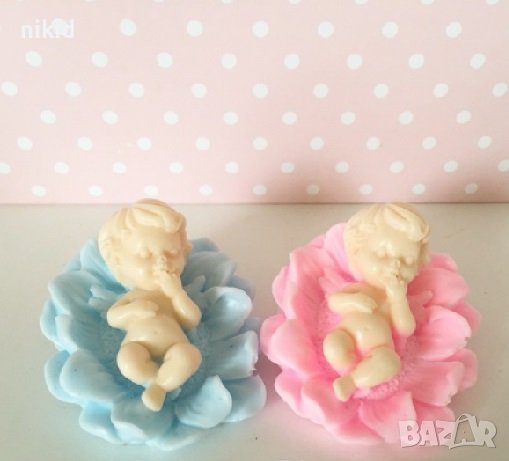 3d Бебе момченце по гръб в цвете силиконов молд форма декор украса фондан шоколад гипс сапун калъп, снимка 1