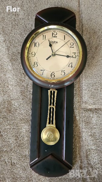 Стенен часовник с кварцов механизъм и махало, снимка 1