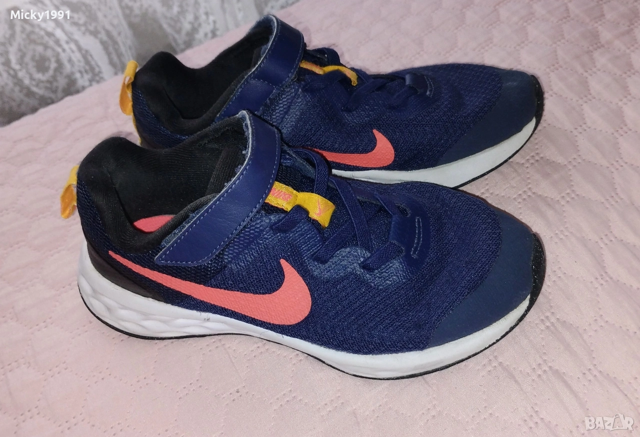 Nike детски маратонки за бягане , снимка 1