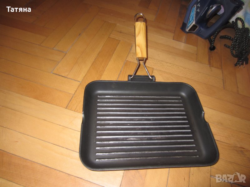 ТИГАН  ОРЕБРЕН; RISOLI- ИТАЛИЯ;  тенджери ; тигани НОВИ  и тава;, снимка 1