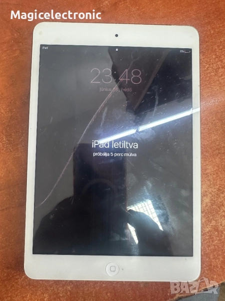 Apple İpad mini 3 A1599, снимка 1