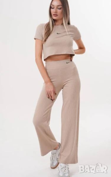 дамски екипи Nike , снимка 1