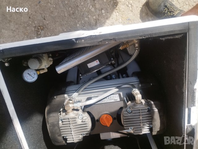 Безмаслен зъболекарски компресор , снимка 2 - Компресори - 42437201