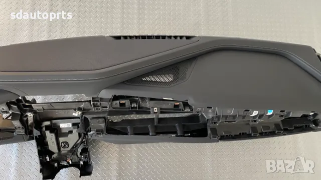 Като Ново Табло BMW 7 i7 G70 Черно със сив шев, снимка 3 - Части - 50307991