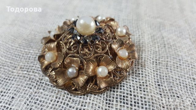 Старинна позлатена брошка с перли, снимка 2 - Антикварни и старинни предмети - 31031195