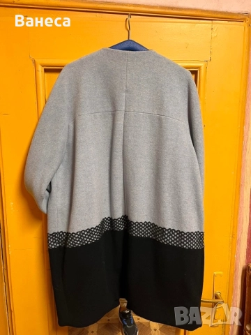 Ръчно шит дамски шлифер / палто в сиво и черно, снимка 2 - Палта, манта - 52597716