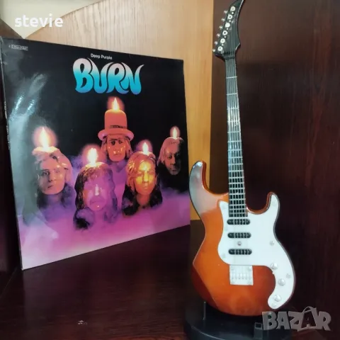 Сувенир - китара с батерия, снимка 2 - Декорация за дома - 48853326