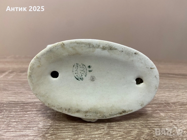 Порцеланова статуетка „Детство. Момиче с кученце. Я да видим, вземи я!“, снимка 4 - Антикварни и старинни предмети - 52409320